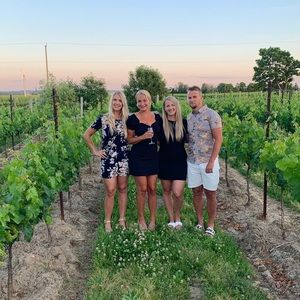 Meet your Posher, Olivia